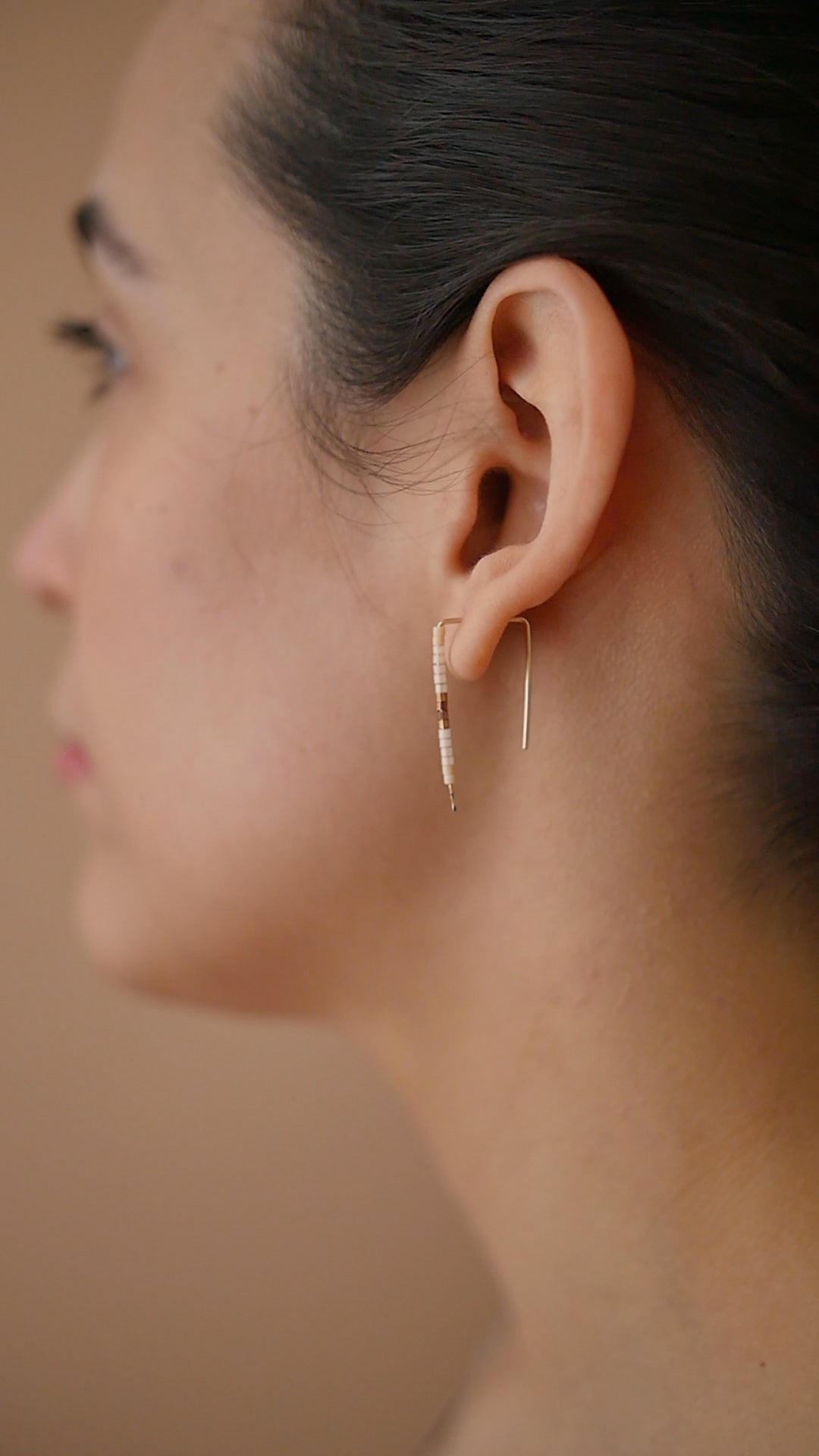 Tillie - 14 KT Gold Bar Studs