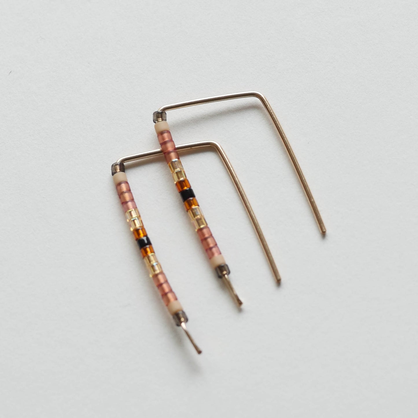 Gunda - 14 KT Gold Bar Studs