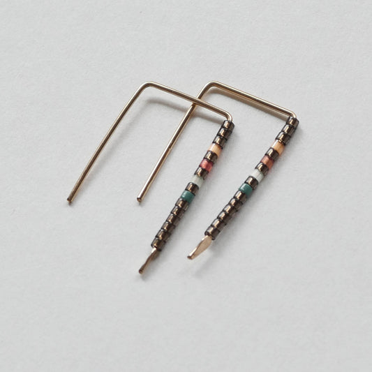 Saskia - 14 KT Gold Bar Studs