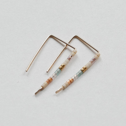 Thea - 14 KT Gold Bar Studs